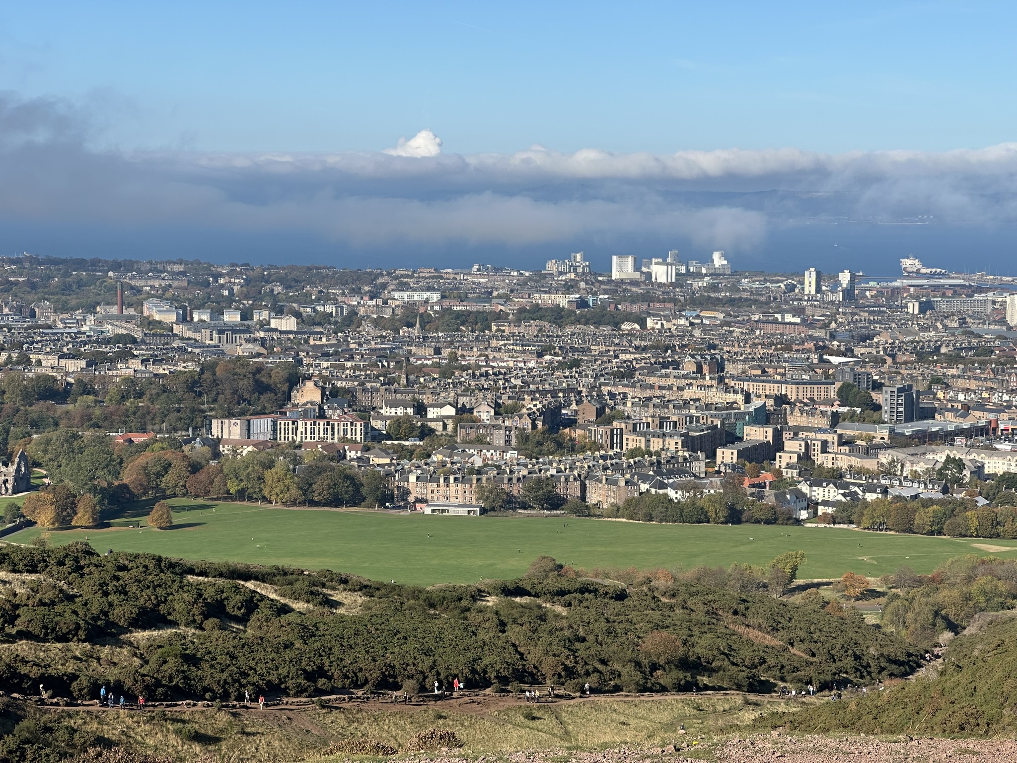 KALEIDOSCOPE VISUAL WITH REDS AND BLUES