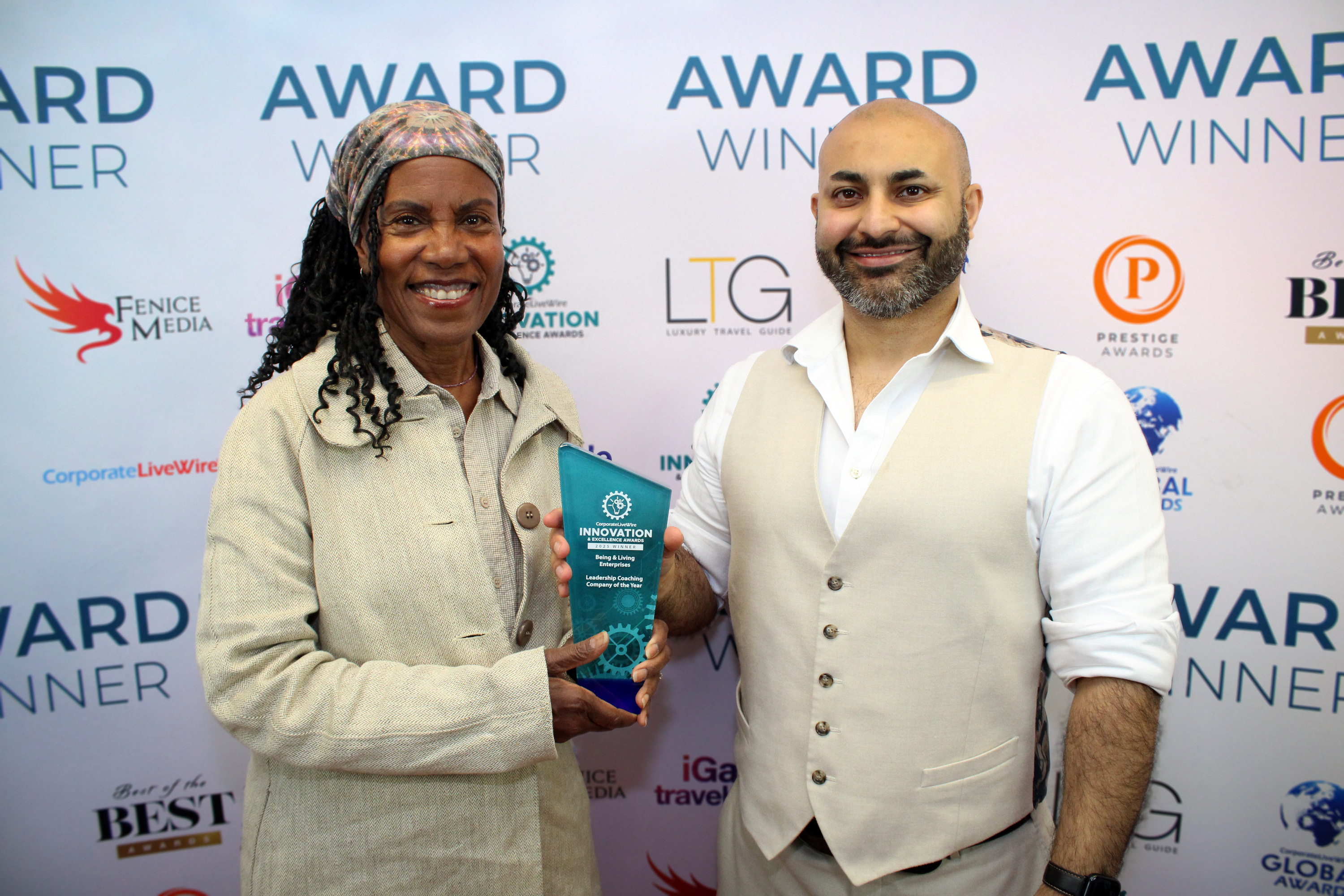 KALEIDOSCOPE VISUAL WITH REDS DARK GREENS AND BLUES